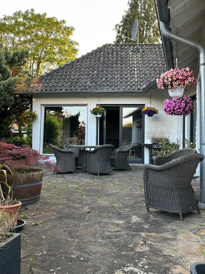 Entspannung Am Niederrhein - Grosses Helles Haus Mit Kamin Emmerich Buitenkant foto